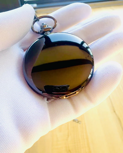 Klassisk Fickur med Romerska Siffror och Kedja, Kvarts, Svart Glans - färg svart