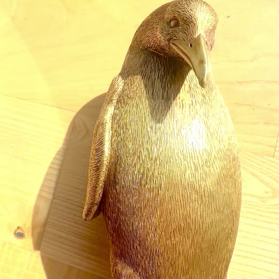 Guldpingvin 20,5 cm med möjlighet till personlig gravyr – elegant dekorationsfigur som present, glamourstil, art deco, tillverkad av högkvalitativ polyresin