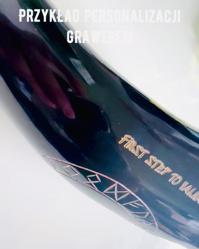 Hornmugg "Viking Valor" - Handgraverad, Premiumkvalitet - 4 varianter att välja mellan