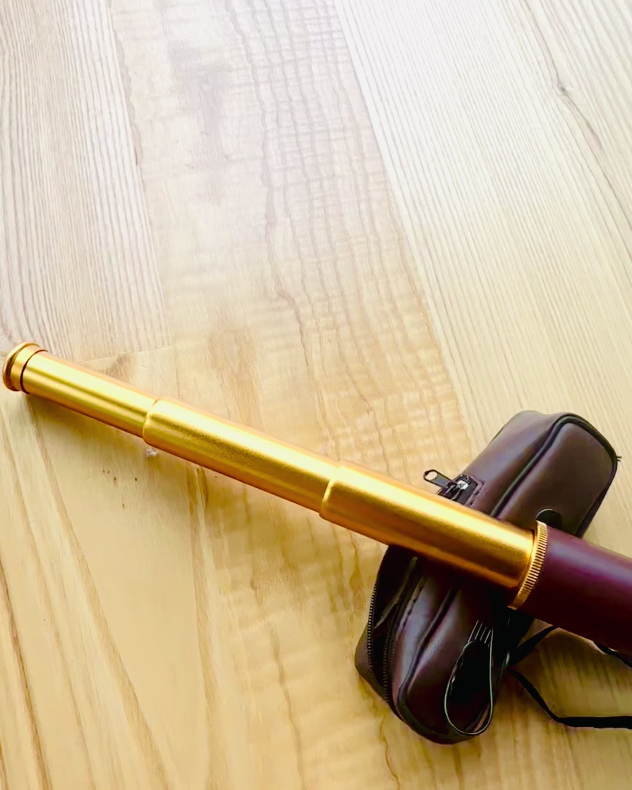 Monokulär Explorer 25x30 - Bärbar, hopfällbar handkikare, möjlighet till personlig gravyr