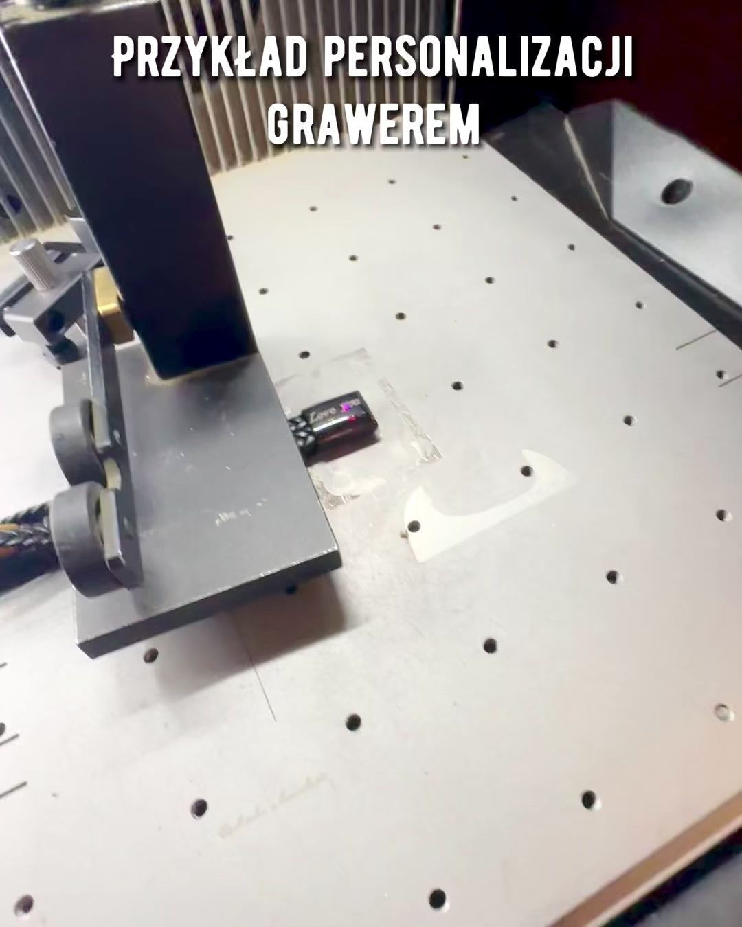 Herrarmband Magnetic Love – läder med möjlighet till personlig gravyr som present