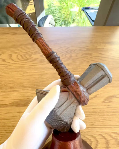 Storm Relic – dekorativ hammare med bas, 26 cm, handgjord, möjlighet till anpassning med gravyr som present