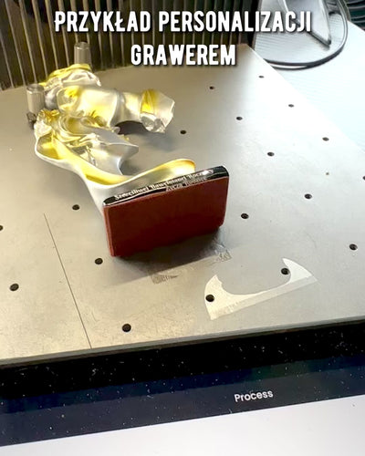 Figurka "Elegans i Sten" färg silver - Dekorativ med Graveringsalternativ, 2 storlekar att välja mellan