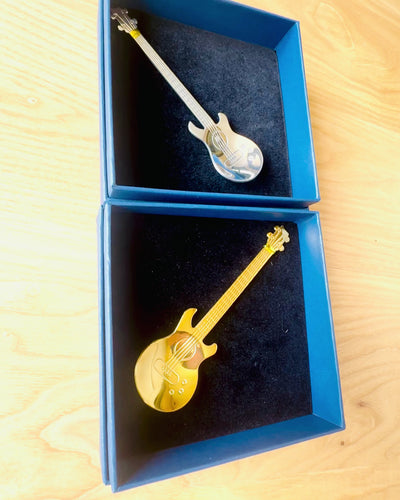 Sked "Strunowy Hit" med graveringsalternativ 2 färgvarianter att välja mellan