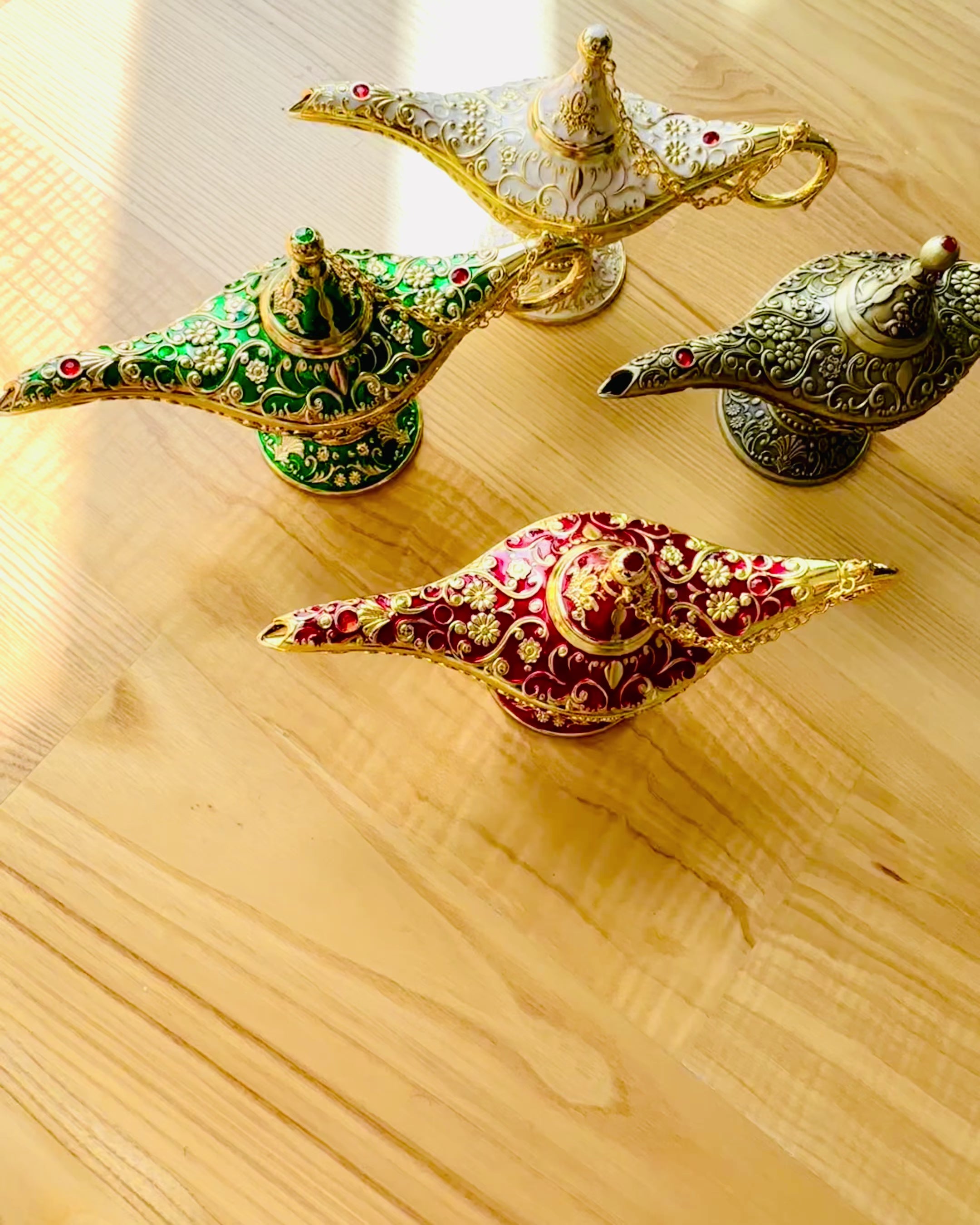 Magisk Lampa av Aladdin med Graveringsalternativ - Variant Mörkgrön, genomvävd med guld