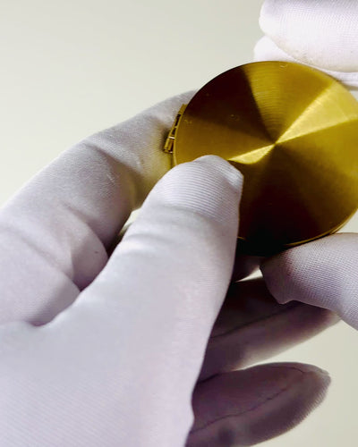 Retro-stil Navigationskompass – Bärbart och Precist Instrument för Riktning för Resenärer och Upptäcktsresande. Gravyr, personalisering.