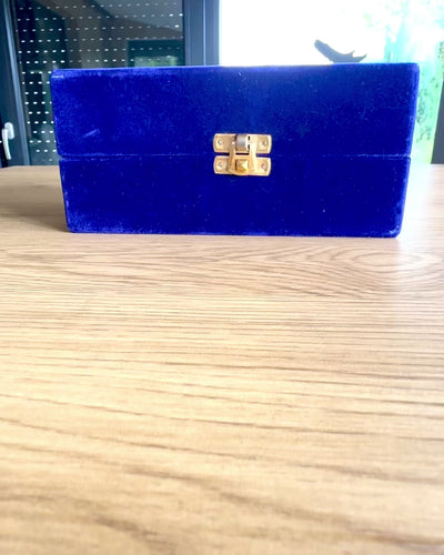 Kunglig Trädgårdskalk – handgjord mässingskalk från Indien, möjlighet till personlig gravyr som present