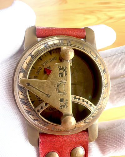 Solur med kompass - Handgjord, autentiskt hantverk, möjlighet till gravyr