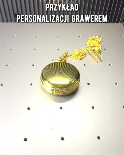 Klassisk Fickur med Dubbel Lock, Manuell, Guld Färg, med Gravyr