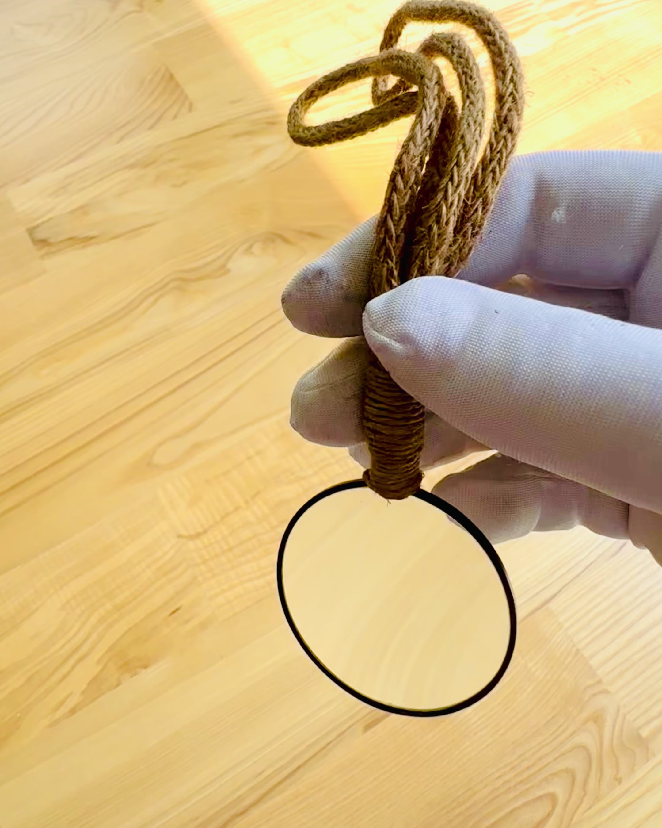 Handhållen förstoringsglas med hantverkssnöre - "Indisk Elegans"