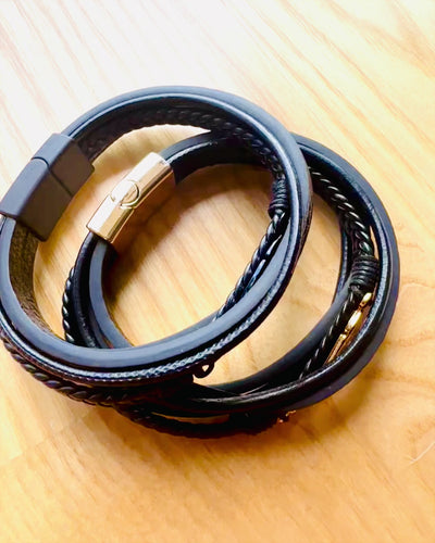 Armband "Orzeł" med graveringsalternativ, 3 färgvarianter