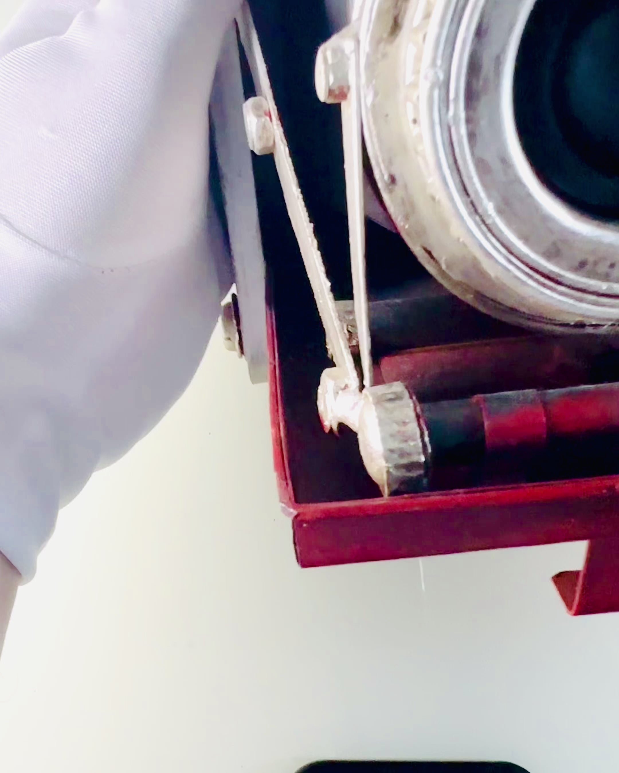 Vintage Vision: Dekorativ Retro Kamera med Graveringsalternativ