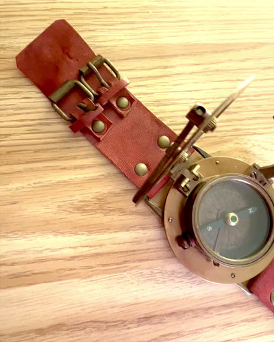 Solur "Antik Kompass", armbandsur med kompass, möjlighet till personlig gravyr