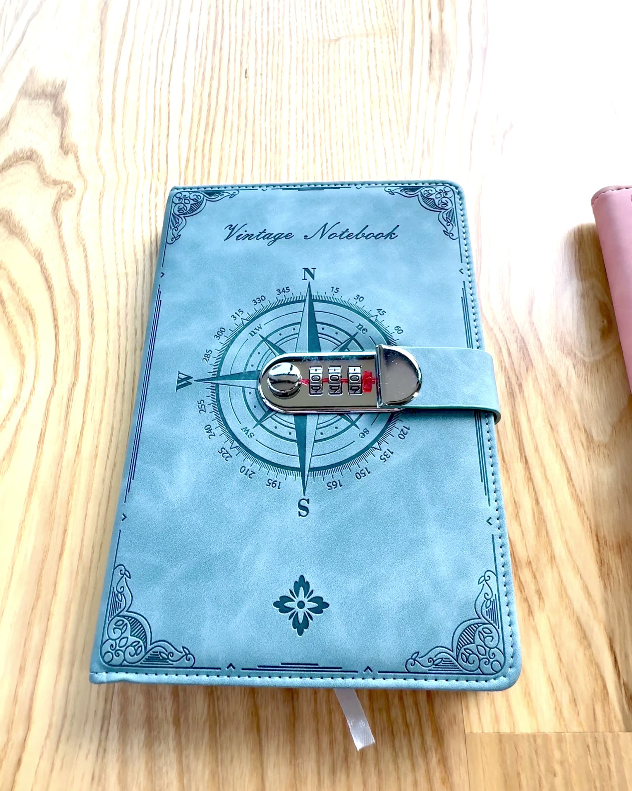 Sekretessanteckningsbok A5 Vintage med kodlås - Välj Din Stil, personlig gravyr som present