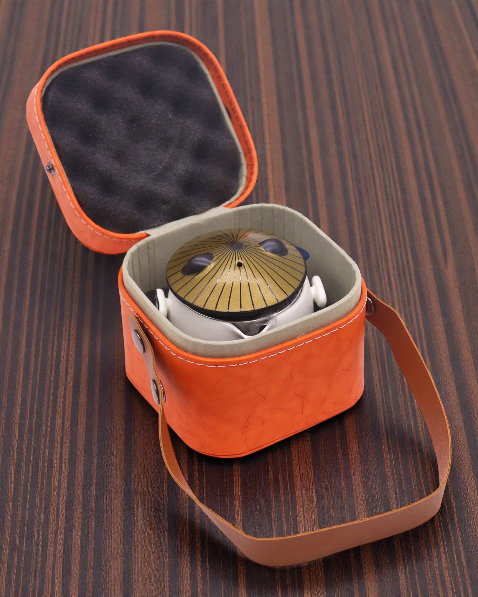 Panda – Turistiskt teset med lock och 2 koppar