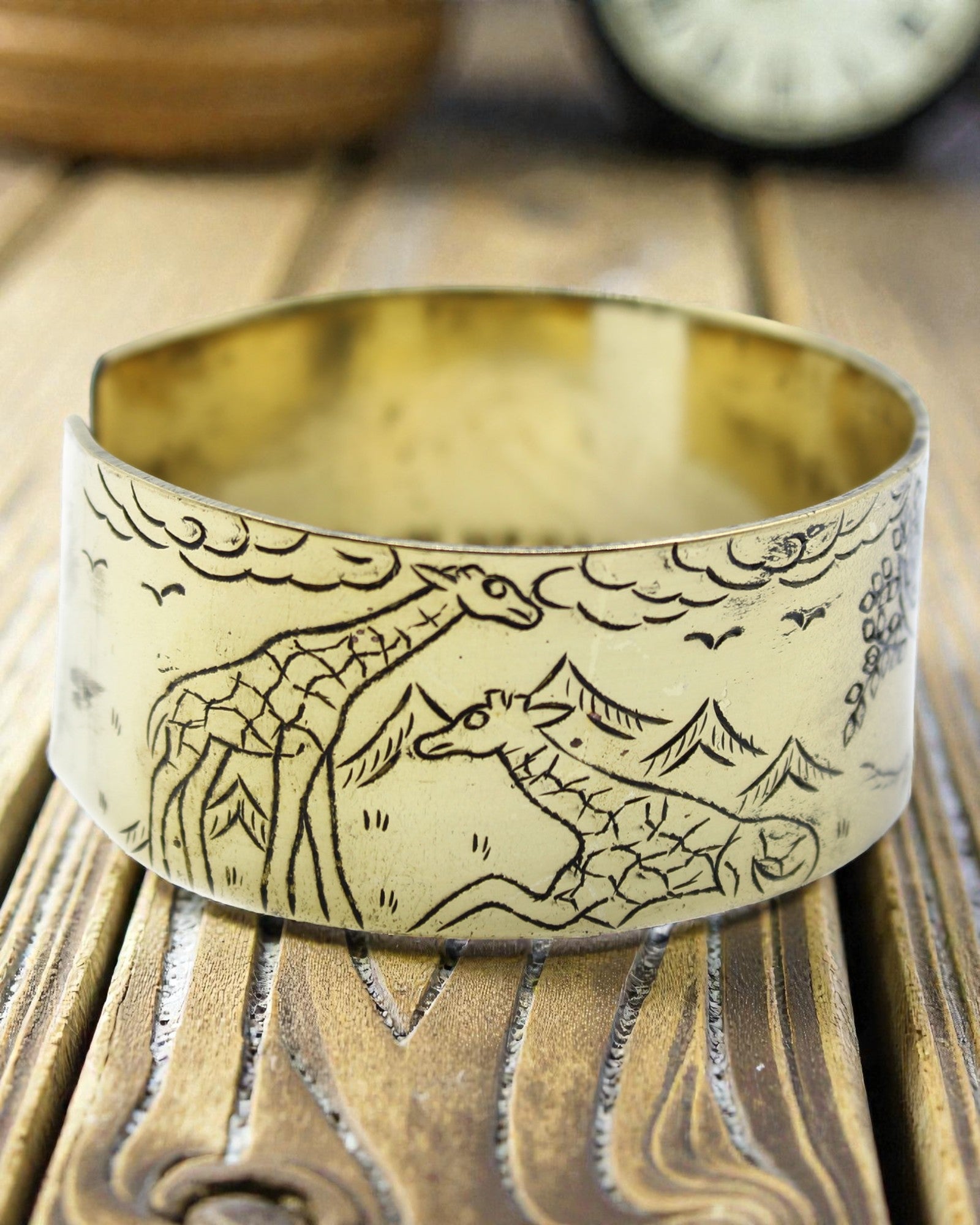 Tibetanskt mantraarmband i mässing – Livets träd