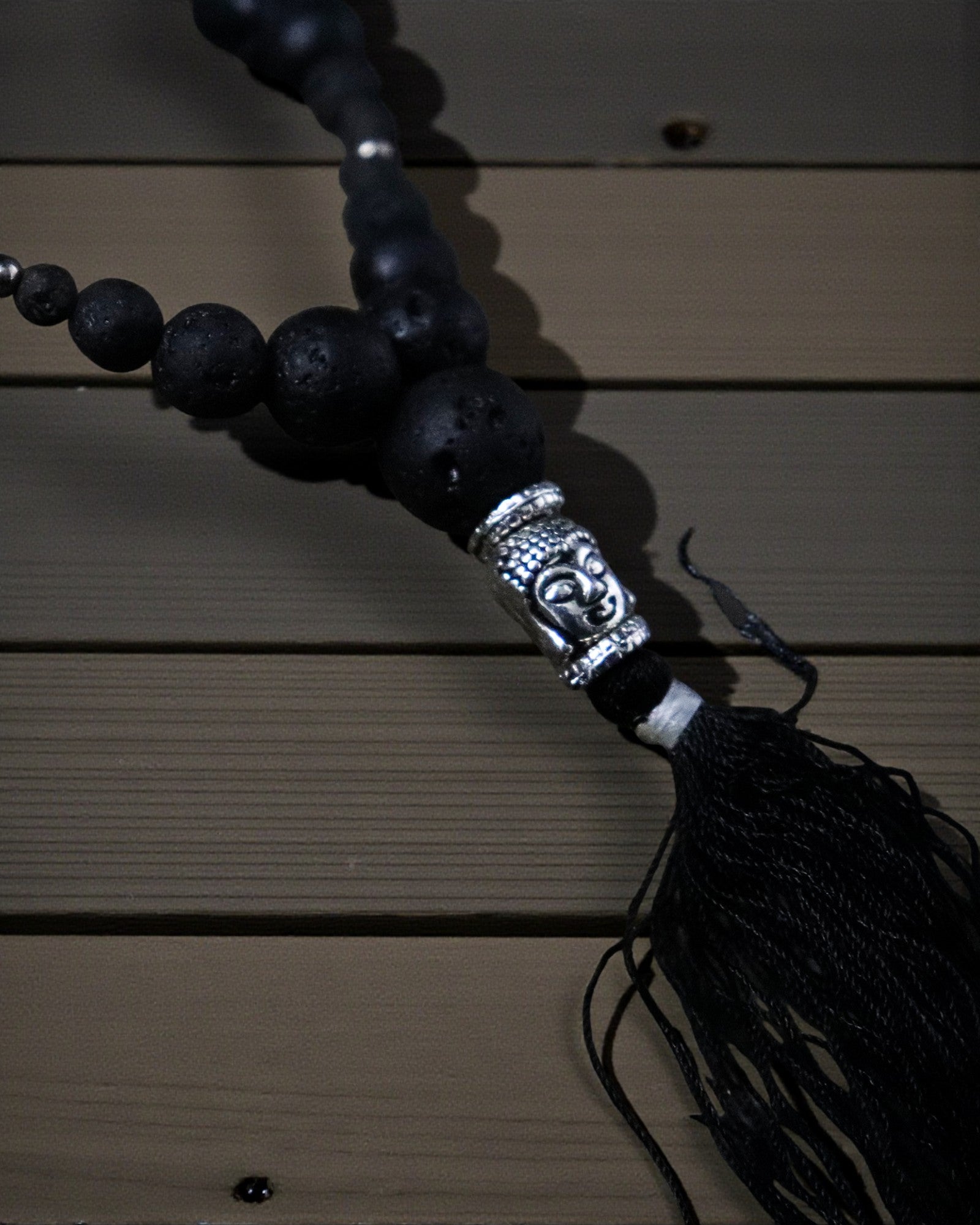 Halsband Vulkanens Essens – Jordande Energi